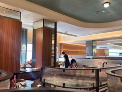 -东方红海鲜百汇(国际大厦店)