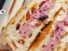 蓝莓三角包-Juicy Bakery(大学路店)