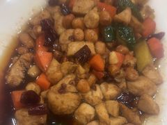 -巷子深菜馆·津门肘子(滨海店)