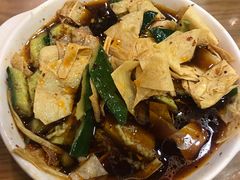 -三鞭一花·独一处·元英砂锅(海光寺店)