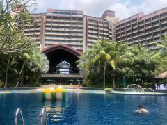 -三亚湾海居铂尔曼度假酒店