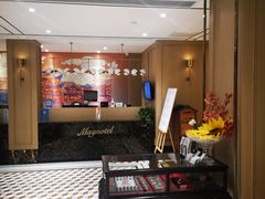 -白玉兰酒店(上海田子坊马当路地铁站店)