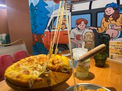 -Dragon Pizza•圆脸龙披萨·牛排餐厅