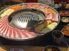 -哈哈碳都·牛肋条无限自助烤肉(宝龙店)