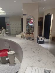 -PE SALON