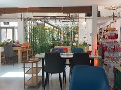 -毛辣果·贵州红酸汤牛肉火锅(西单店)