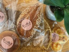 -DOUBLE HAPPINESS 双喜面包咖啡