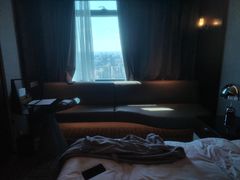 -上海龙之梦万丽酒店