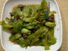 苦瓜炒牛腩-东漖肉菜综合市场