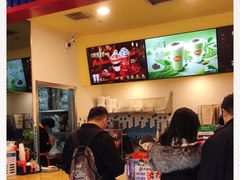 -DQ·蛋糕·冰淇淋(大宁国际商业广场店)