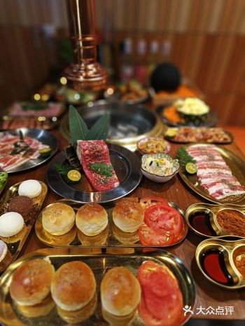 龙湖时代天街目前是最多小青年喜欢聚集的街区