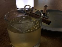 -三两三民谣咖啡清吧