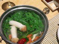 -雍和会海鲜姿造自助(湖东路店)