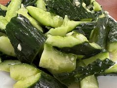 拍黄瓜-宝瑞门钉肉饼店
