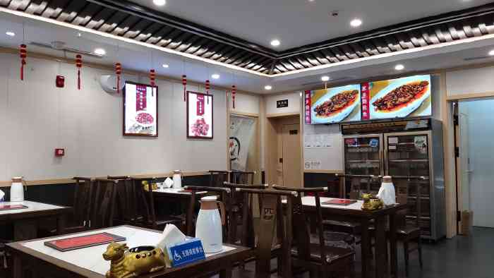 曲园酒楼(西四店)-"环境挺好,服务不错,我们经常光顾.饭菜的.
