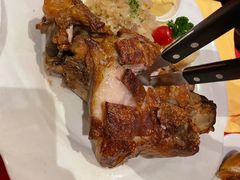 德式烤猪肘配酸菜土豆泥-申德勒加油站西餐厅(日坛路总店)