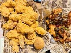 -BHC炸鸡(明洞总店)