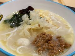 -灵芝妹子海鲜米线(凯德和平广场店)