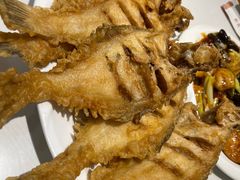 炸偏口鱼-方城小吃店