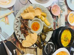 -玖月时尚泰式餐厅