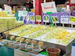 -席娜卡琳火车铁道夜市