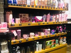 -星巴克(广州动漫星城东区店)