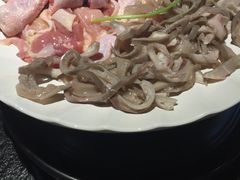 -洪氏嗨捞·广东猪肚鸡·椰子鸡火锅(西咸万象城店)