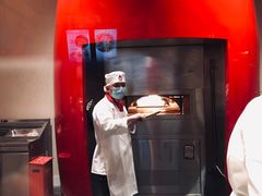 -城市大道红炉披萨烘焙坊