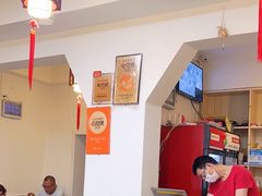 大堂-神仙钵湘香土菜馆(光华路店)