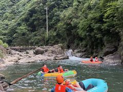 -安吉龙王山峡谷漂流