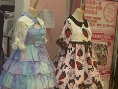 -甜镜物语 LOLITA·汉服·JK制服三坑生活馆(滨江道店)