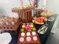 -上海宝信宝马4S店