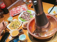 -一群羊手扒肉·火锅·早茶(远东公寓店)
