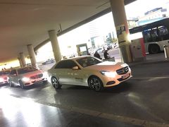 -维也纳国际机场