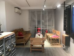 -目艮眼镜SHOWROOM(品牌集合店)