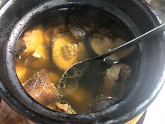 香菇鸡汤-民间瓦缸煨汤館(嵩山路店)