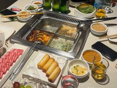 -海底捞火锅鲜切牛肉主题店(长寿路店)