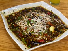 凉拌米线-玛扎烧烤私房菜