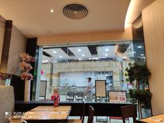 -必胜客(WOW中心城店)