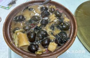 Sour Bamboo Shoots and Snails