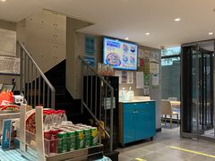 -灵芝妹子海鲜米线(劳动公园店)