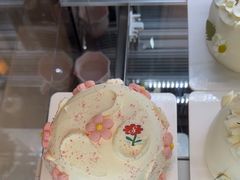 -花花卷卷·鲜食蛋糕(静安久光百货店)