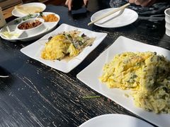香椿鸡蛋-我去·春饼文化主题餐厅(国定路总店)