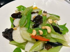 港式素炒什锦-高第街56号餐厅(泰安万达店)