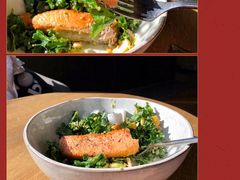 煎三文鱼牛油果色拉-Wagas沃歌斯(大学路店)