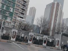 -新荟城购物中心-停车场
