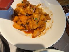 -吴越荣记苏州菜·松鼠桂鱼100%活鱼现做(斜塘老街店)