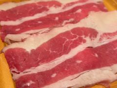 -牛YO寿喜烧·铁板烧和牛火锅自助(市府恒隆店)