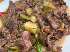 酸菜炒牛肉-吴祥记潮州菜·百年老字号·砂锅粥