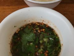 -苗伯妈酸汤火锅